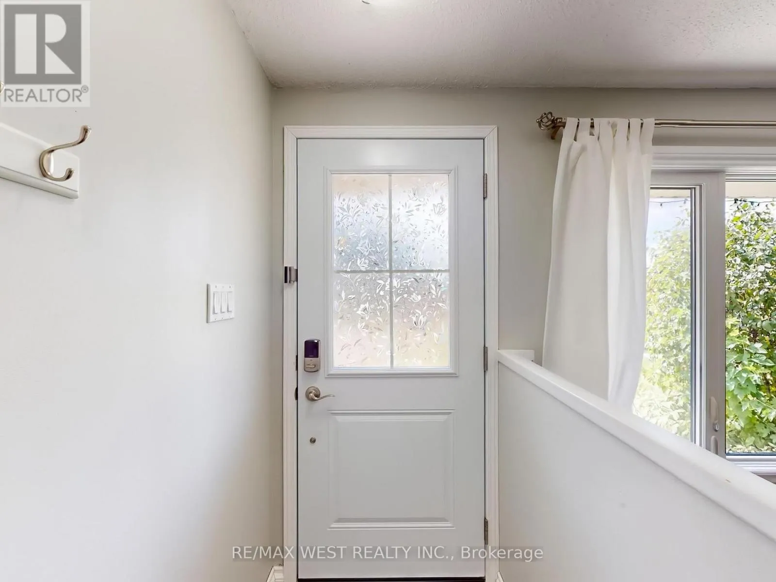 187 BROKEN OAK CRESCENT