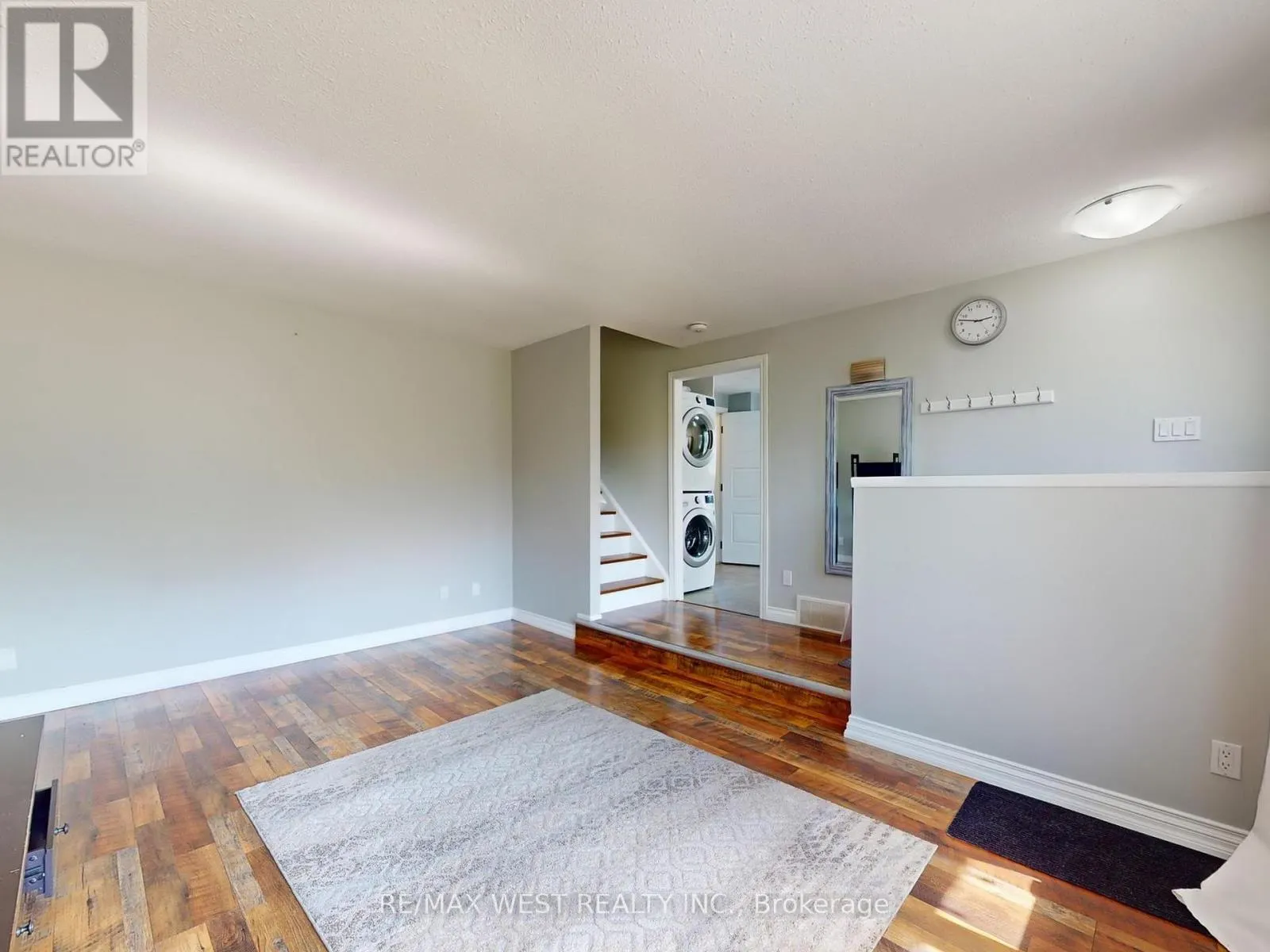 187 BROKEN OAK CRESCENT