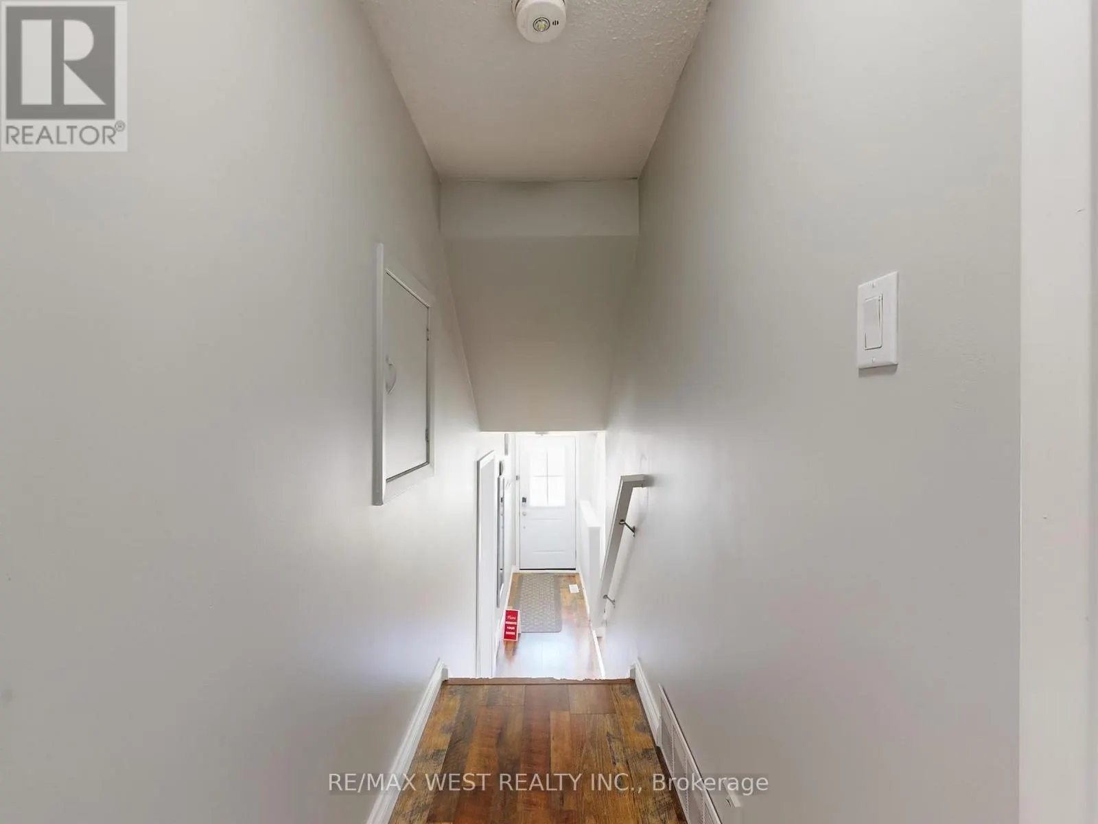 187 BROKEN OAK CRESCENT