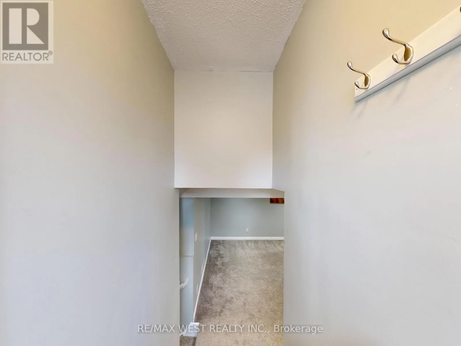 187 BROKEN OAK CRESCENT