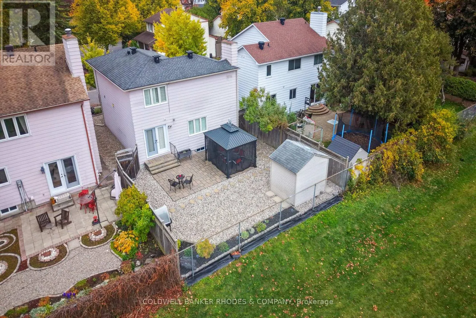 8 CONFEDERATION PRIVATE