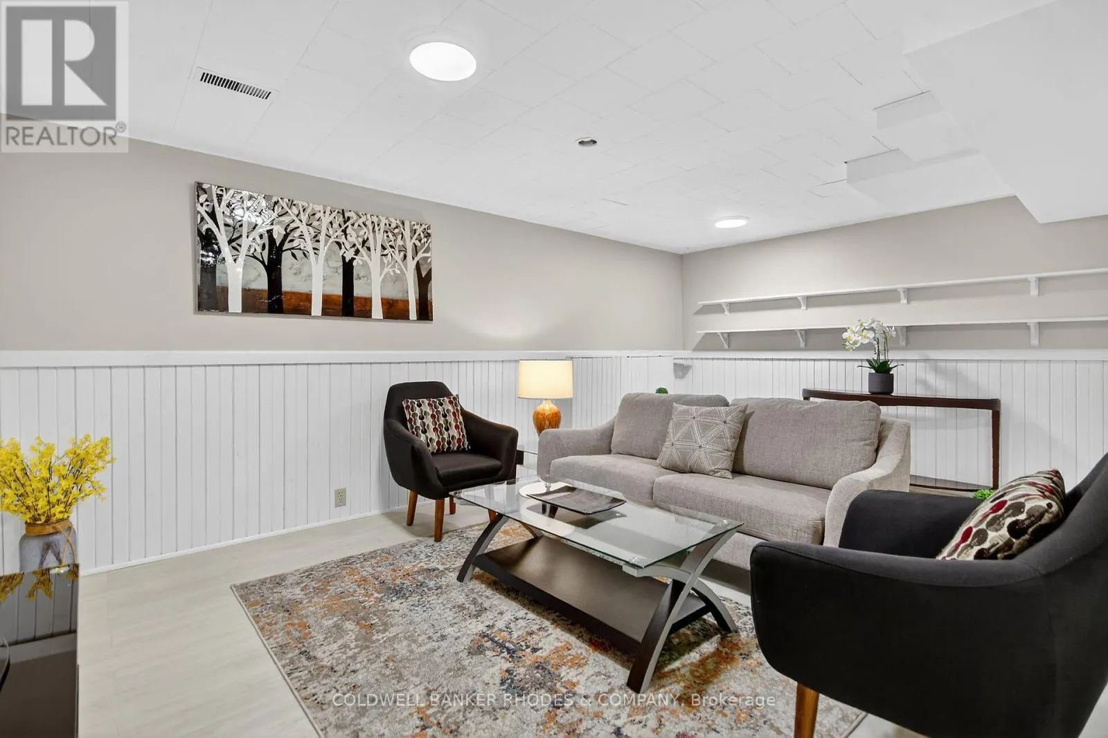 8 CONFEDERATION PRIVATE