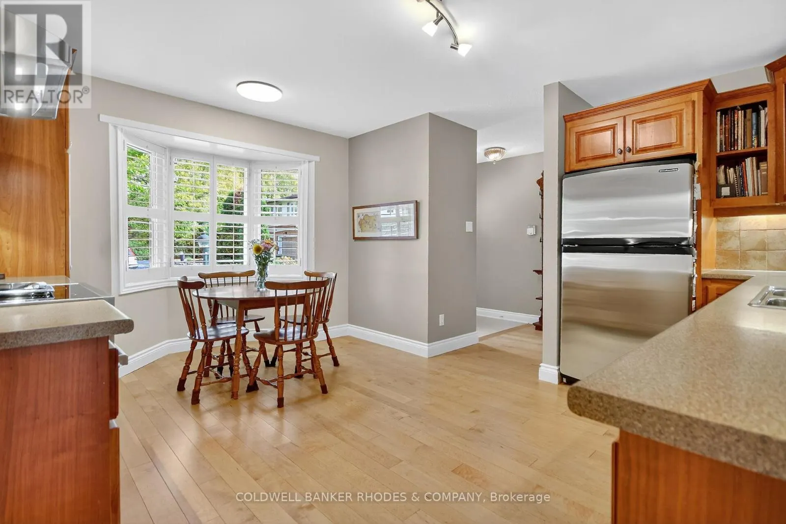 8 CONFEDERATION PRIVATE