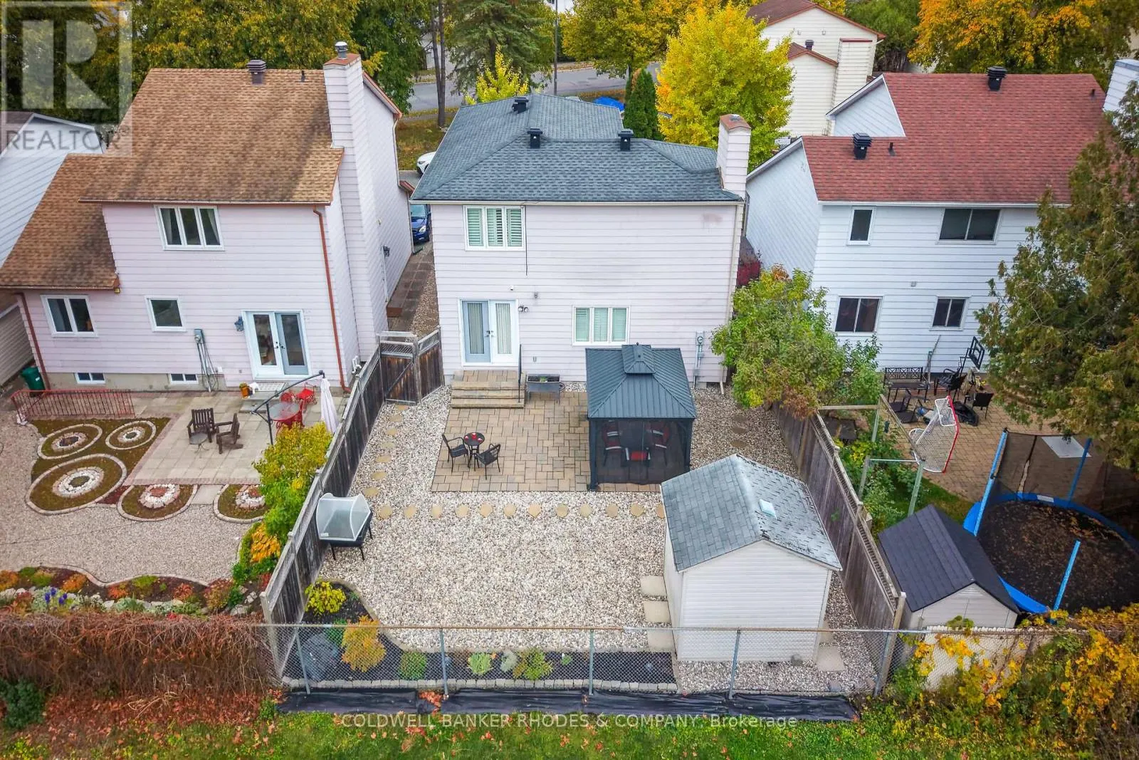 8 CONFEDERATION PRIVATE