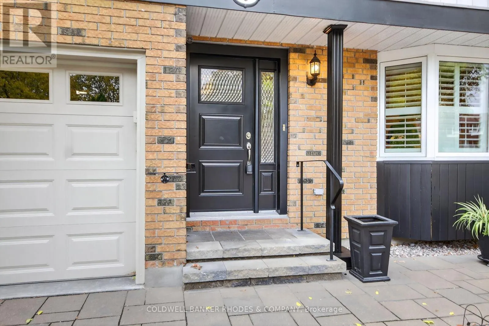 8 CONFEDERATION PRIVATE