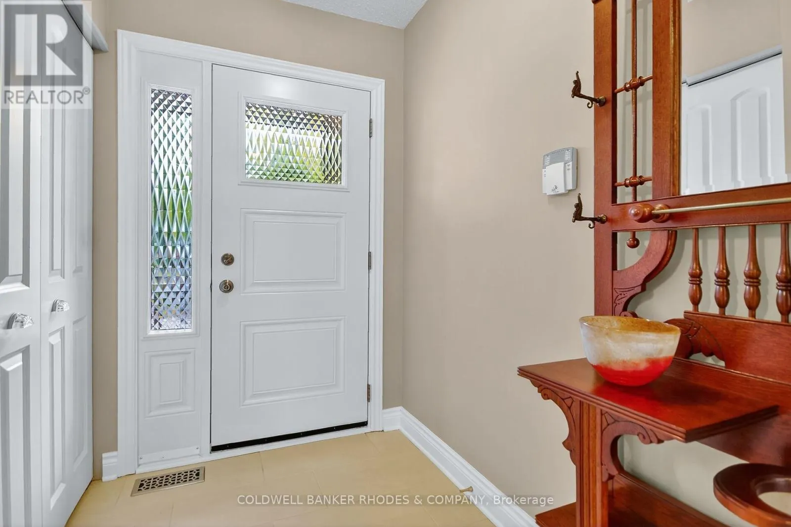 8 CONFEDERATION PRIVATE