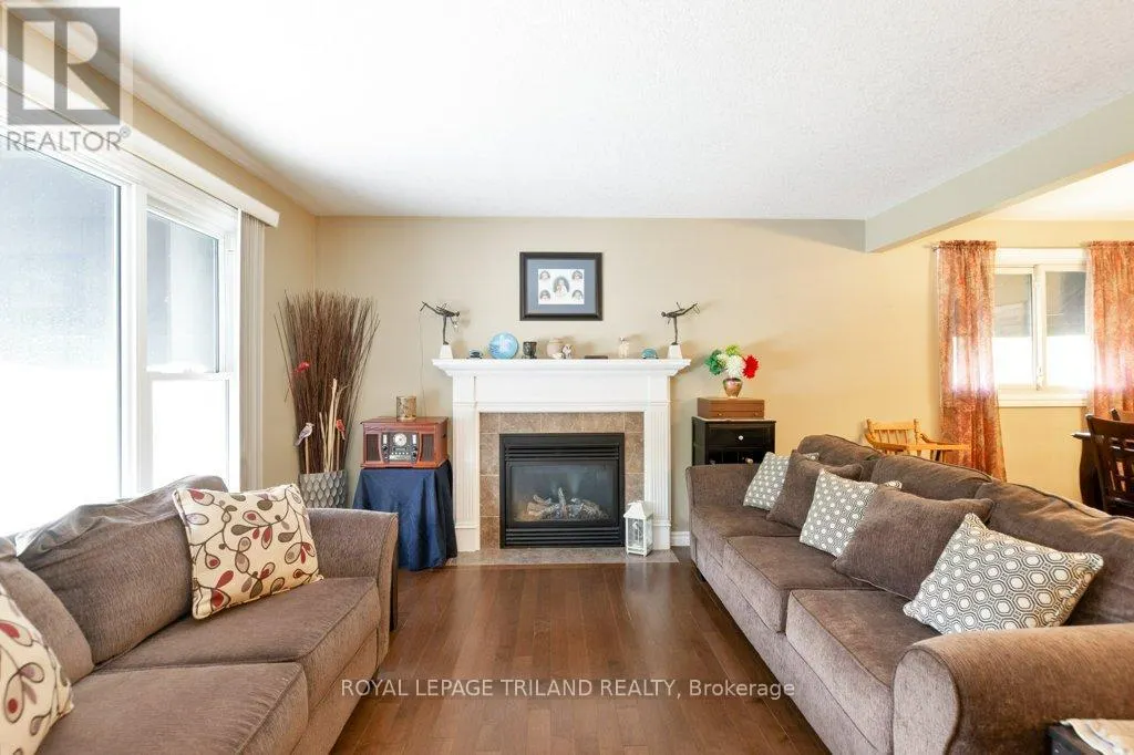 101 CONFEDERATION DRIVE