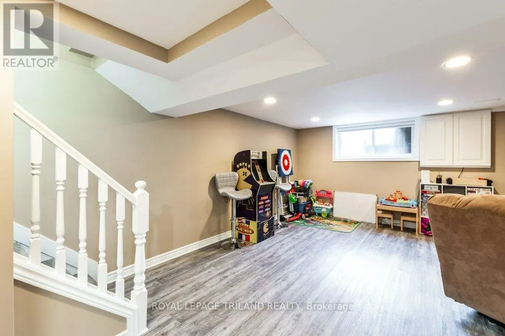 101 CONFEDERATION DRIVE