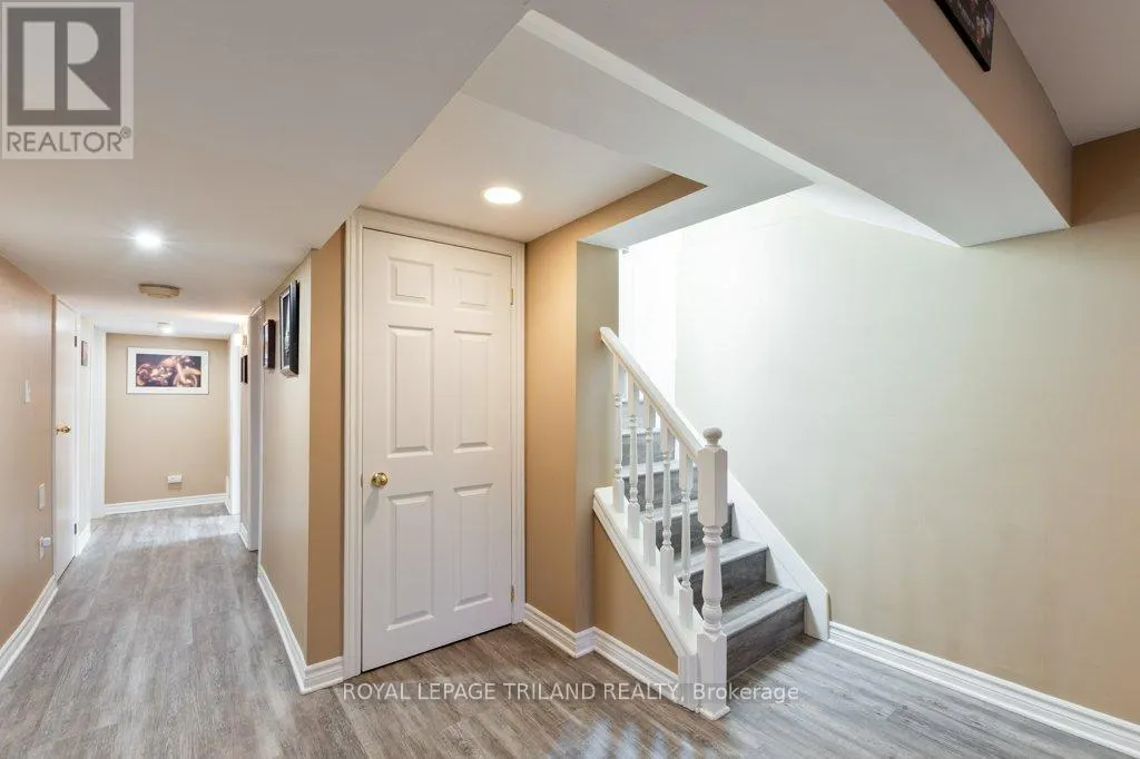 101 CONFEDERATION DRIVE