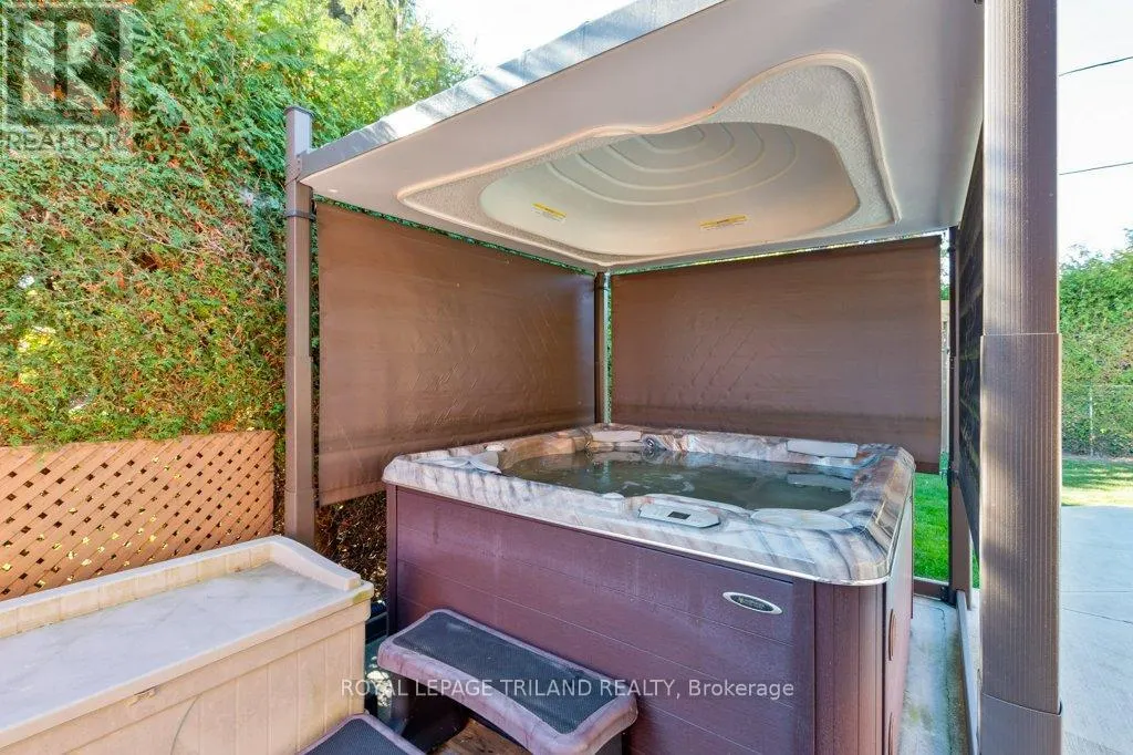 101 CONFEDERATION DRIVE