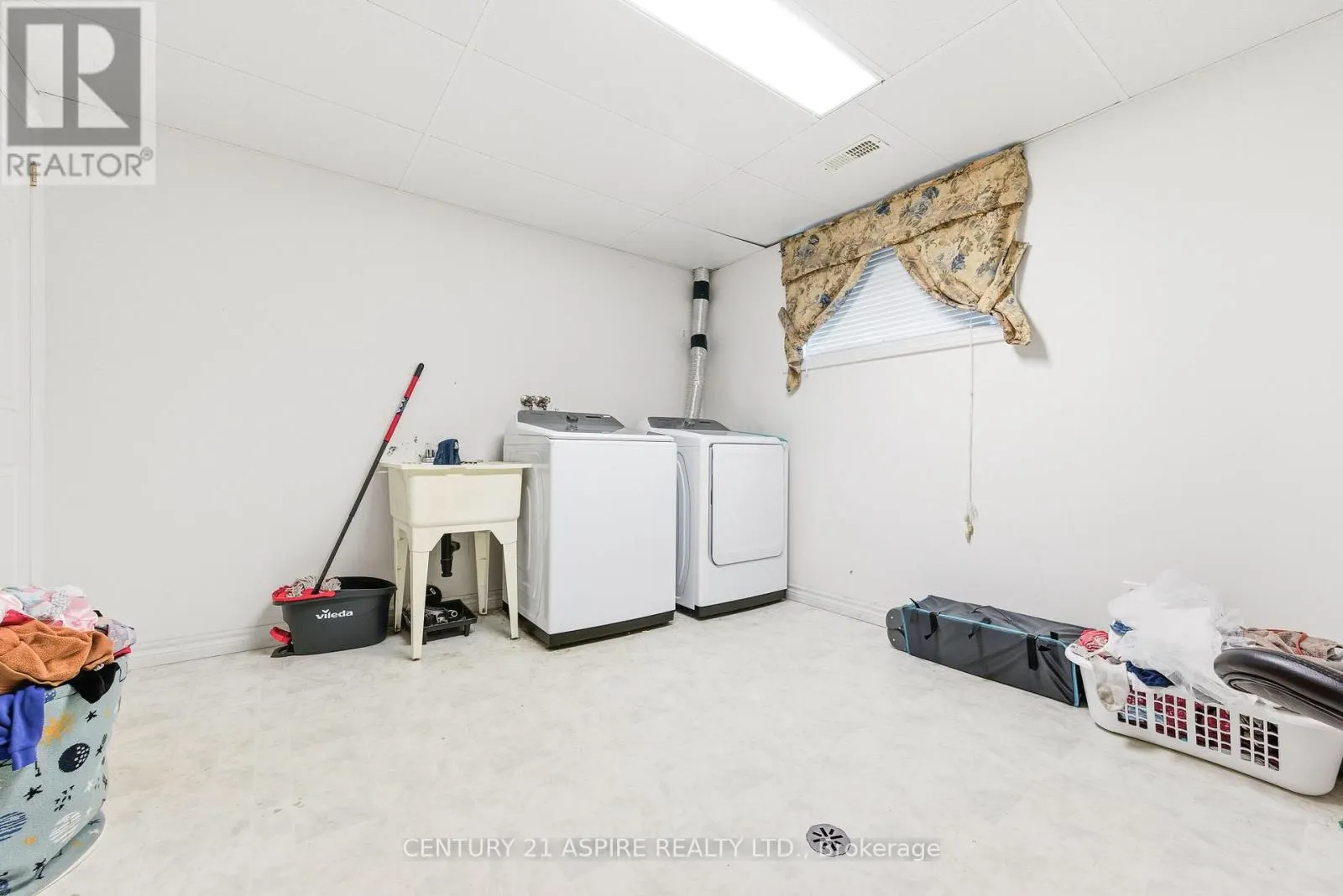 527 ANGUS CAMPBELL DRIVE