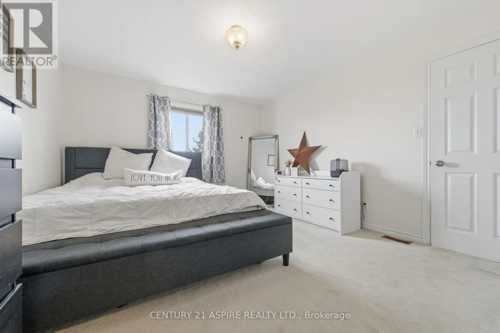 527 ANGUS CAMPBELL DRIVE