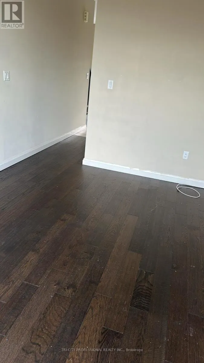 7 - 23 ECHOVALLEY DRIVE