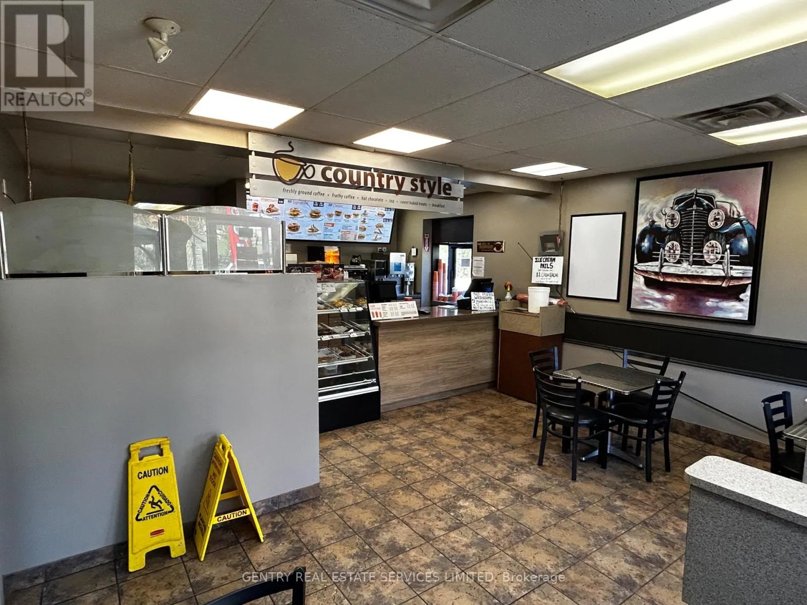 224 BONNECHERE STREET W