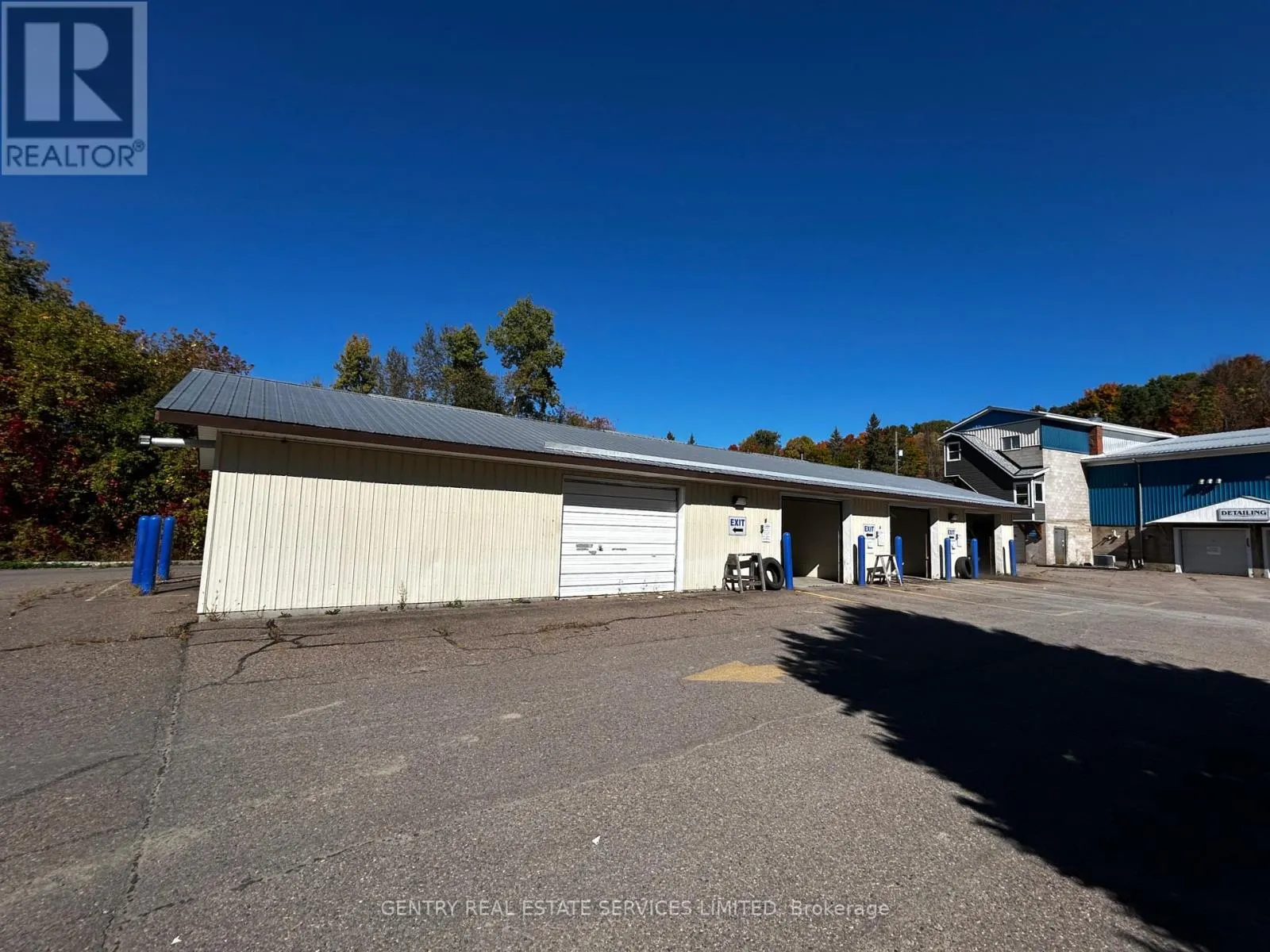 224 BONNECHERE STREET W