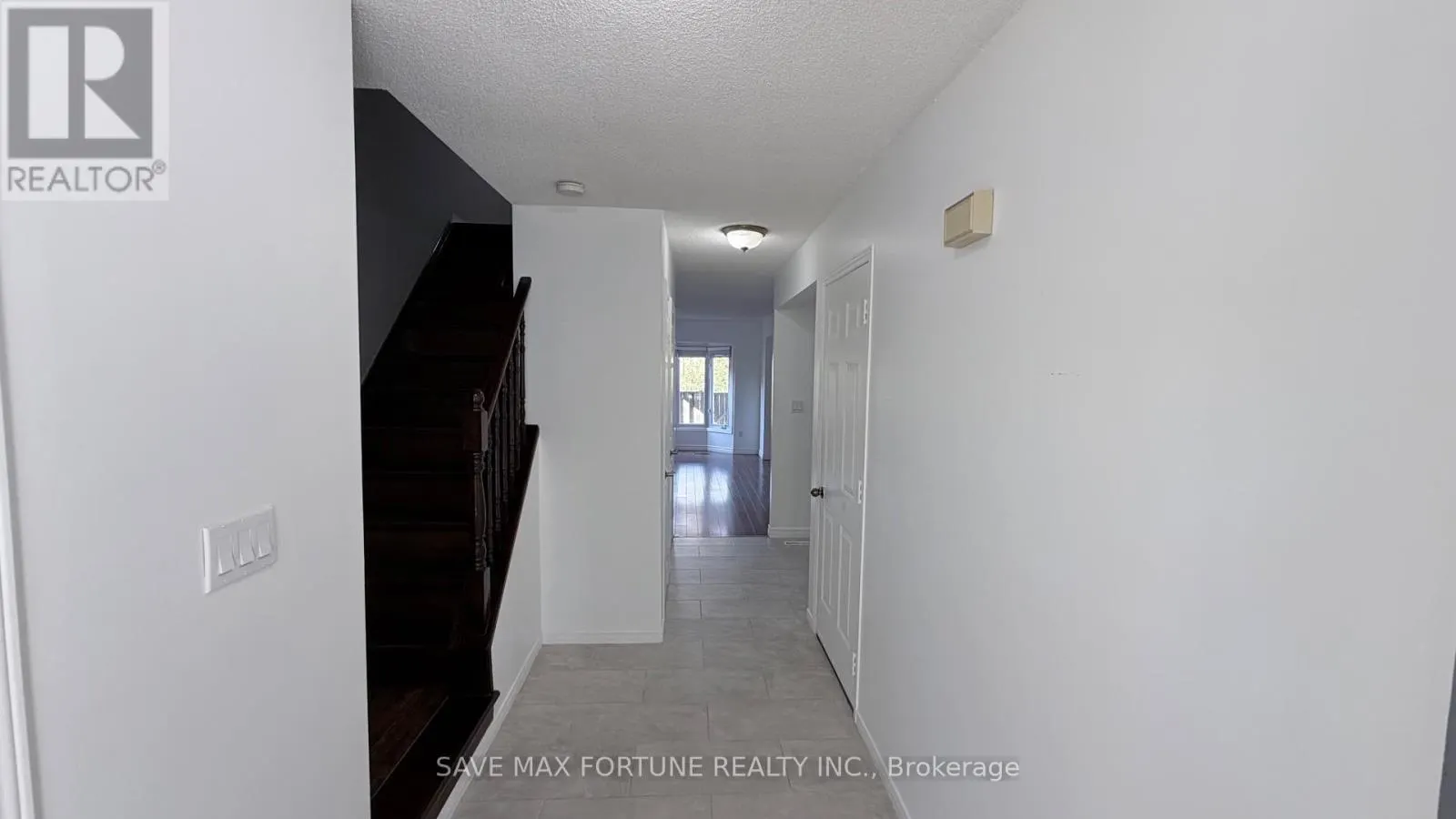 27 - 1 ROYALWOOD COURT