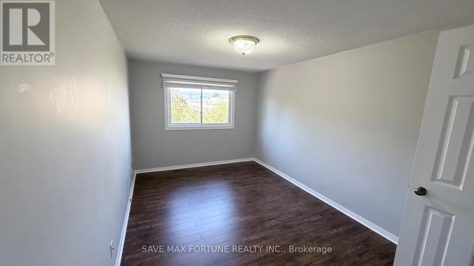 27 - 1 ROYALWOOD COURT