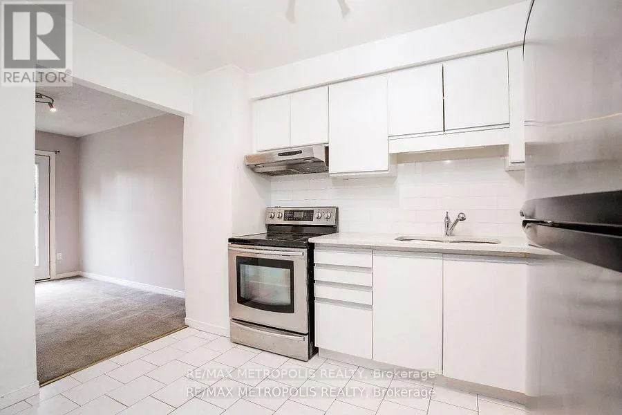 59 - 2 ROYALWOOD COURT