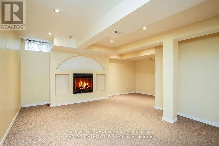 59 - 2 ROYALWOOD COURT