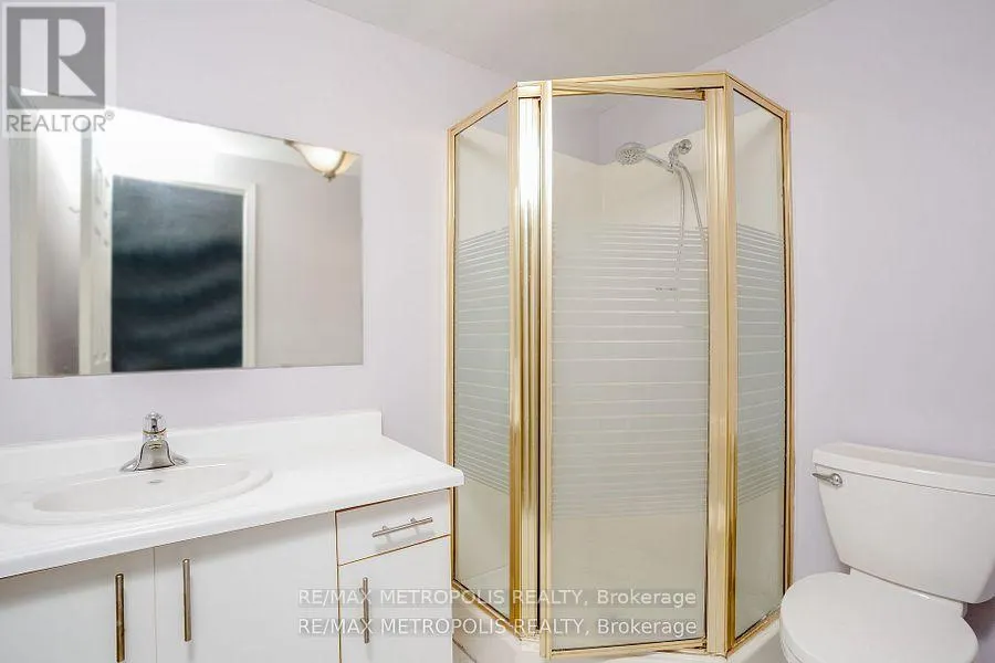 59 - 2 ROYALWOOD COURT