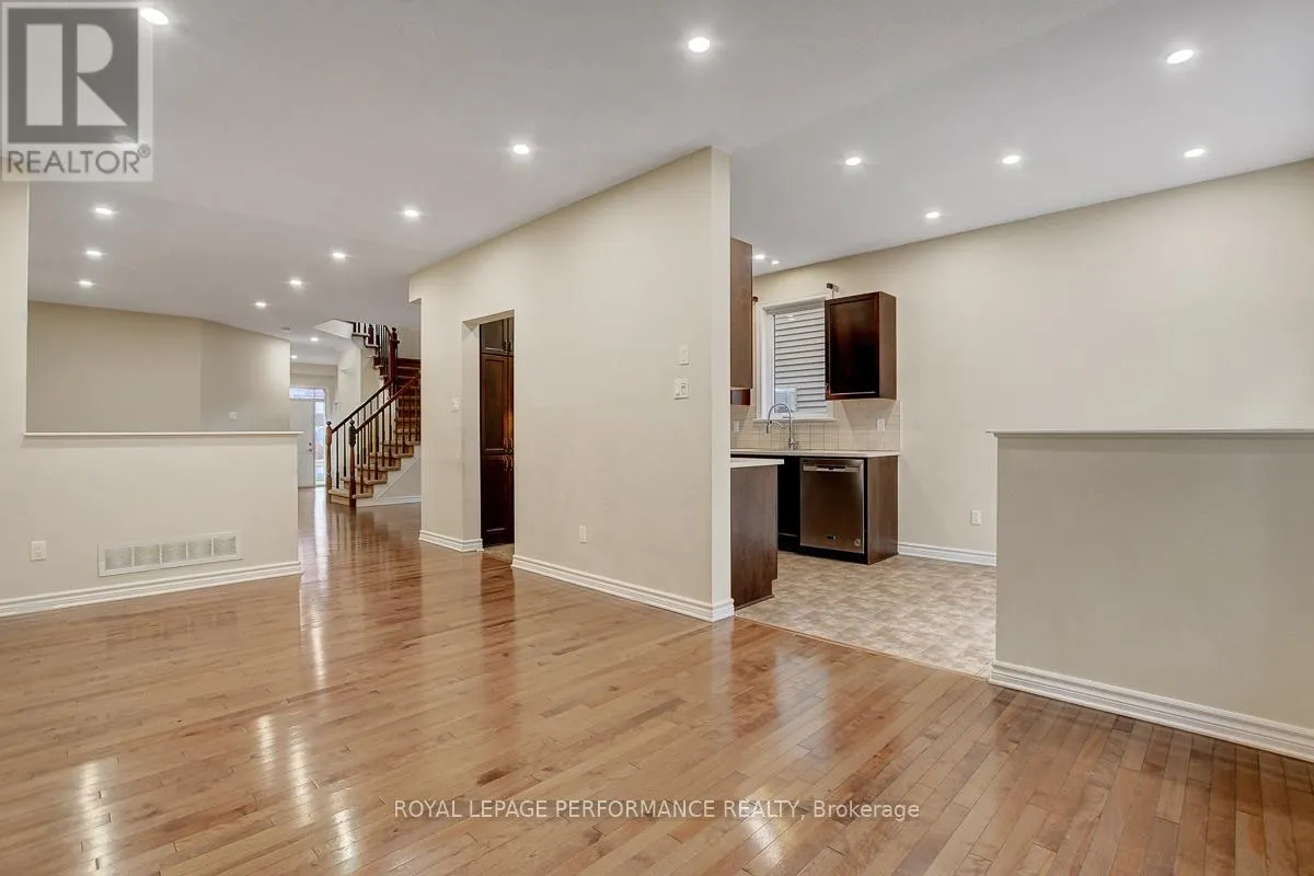 880 WHITE ALDER AVENUE