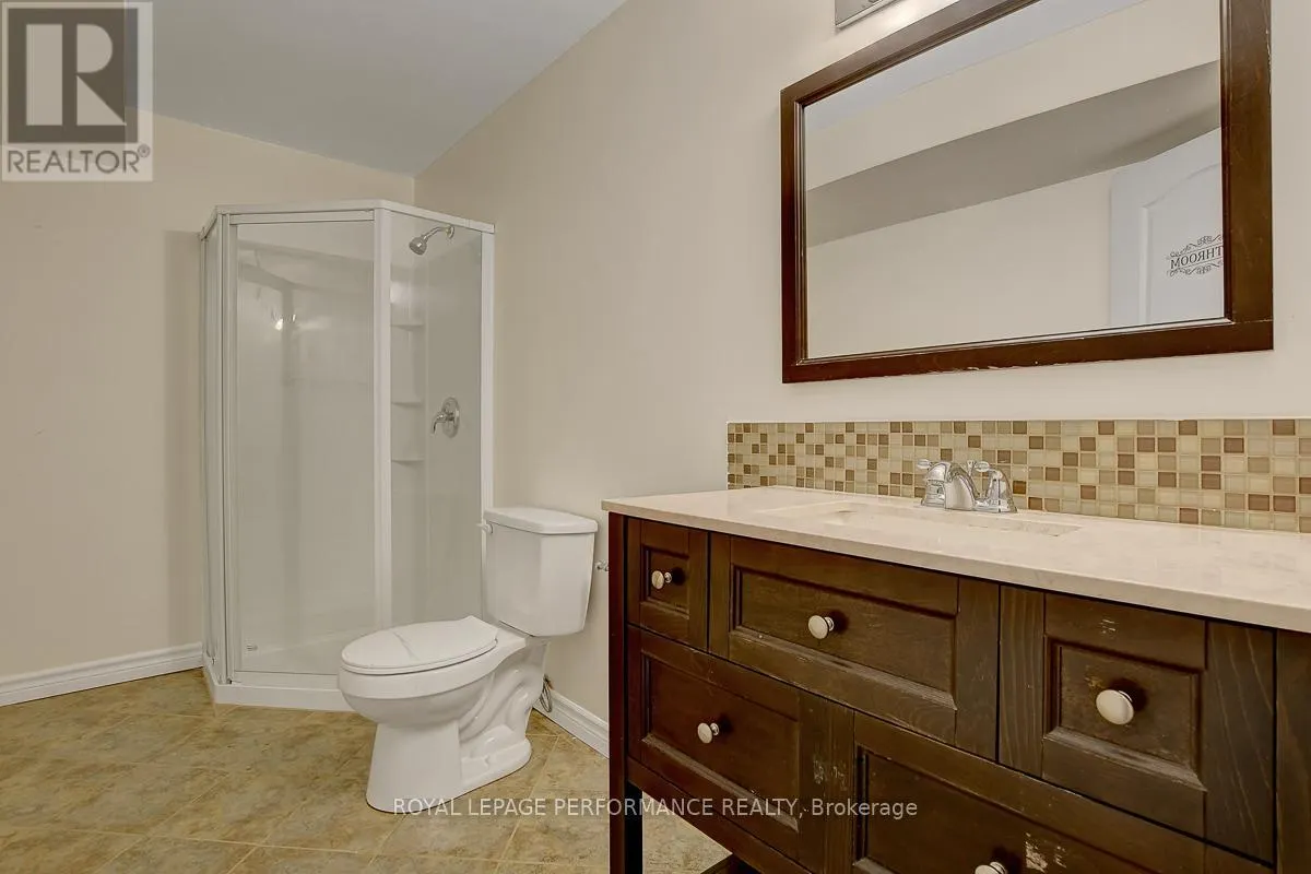 880 WHITE ALDER AVENUE