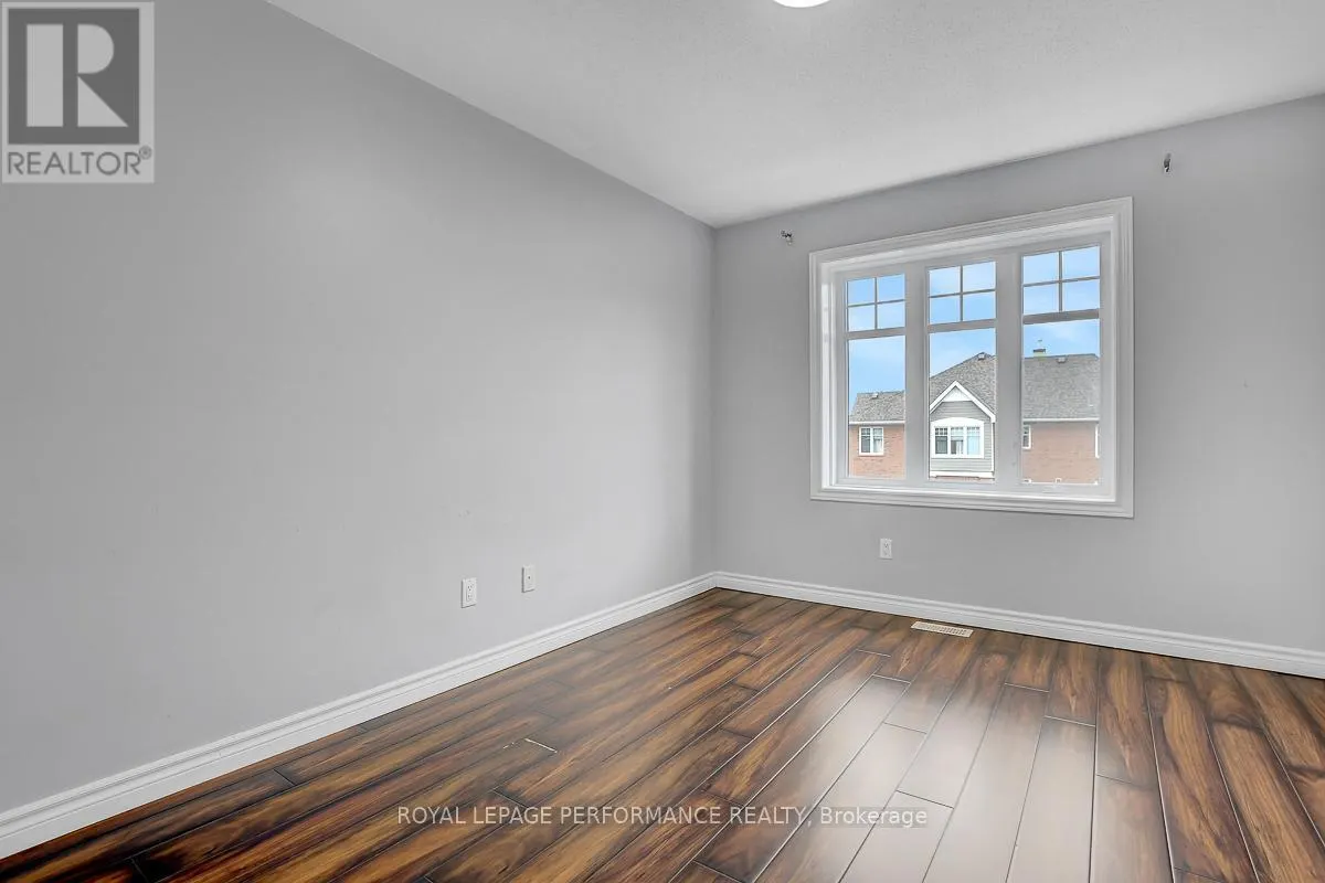 880 WHITE ALDER AVENUE