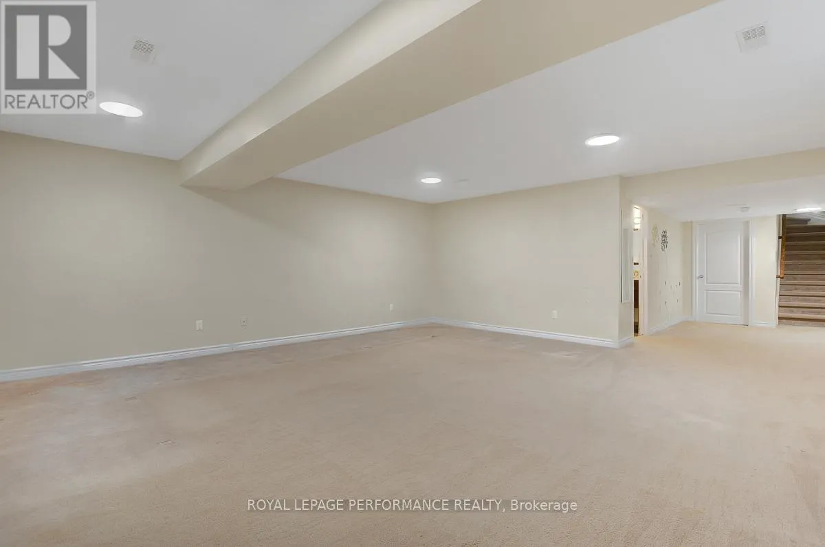 880 WHITE ALDER AVENUE