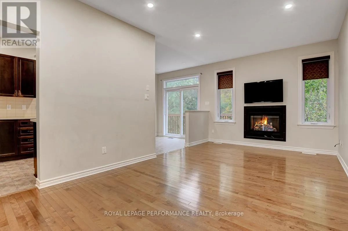 880 WHITE ALDER AVENUE