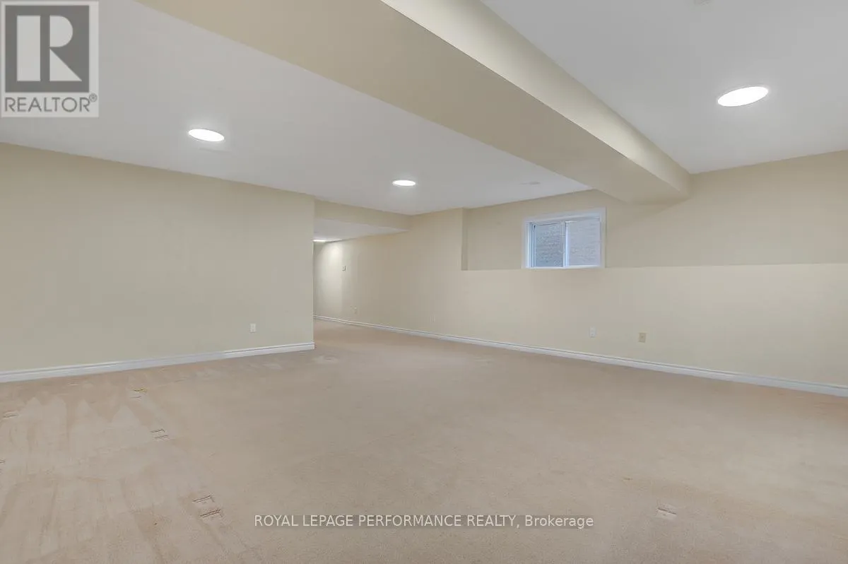 880 WHITE ALDER AVENUE