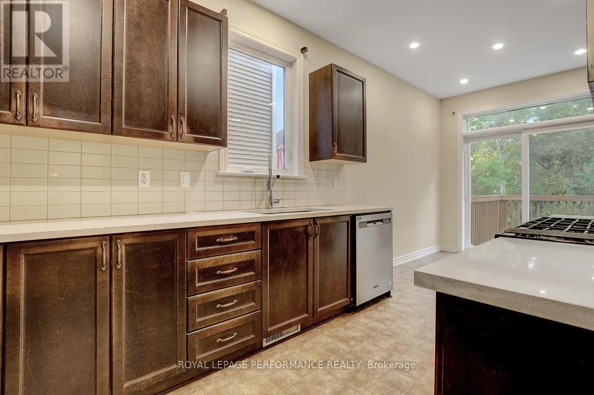 880 WHITE ALDER AVENUE