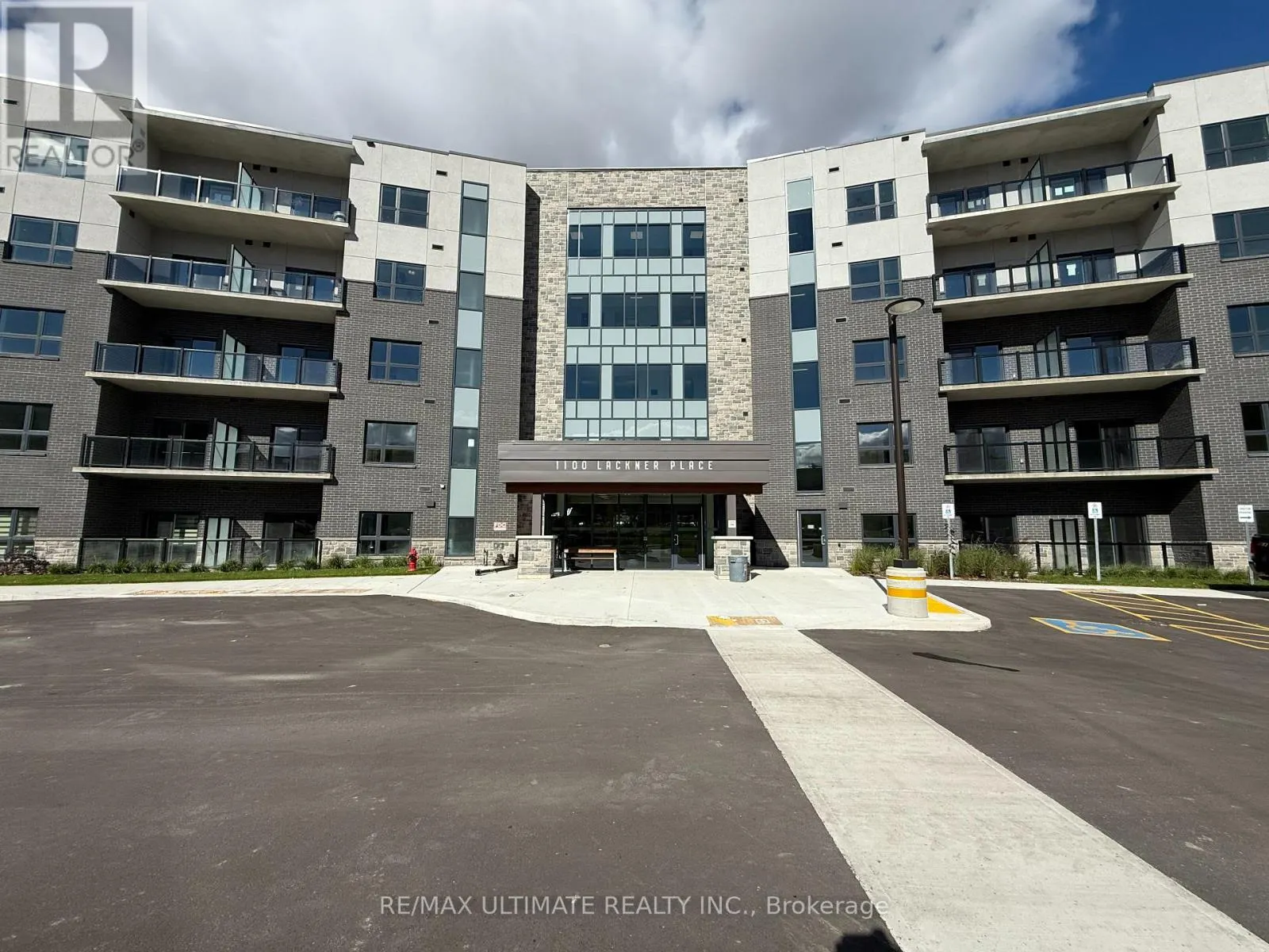 213 - 1100 LACKNER PLACE