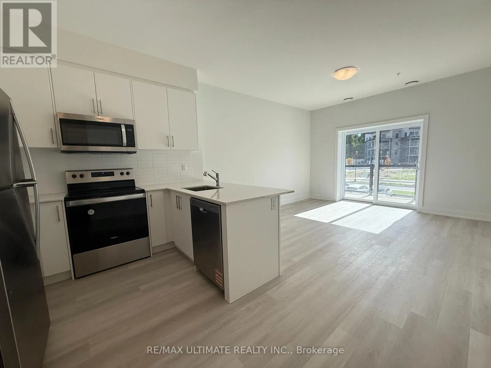 213 - 1100 LACKNER PLACE