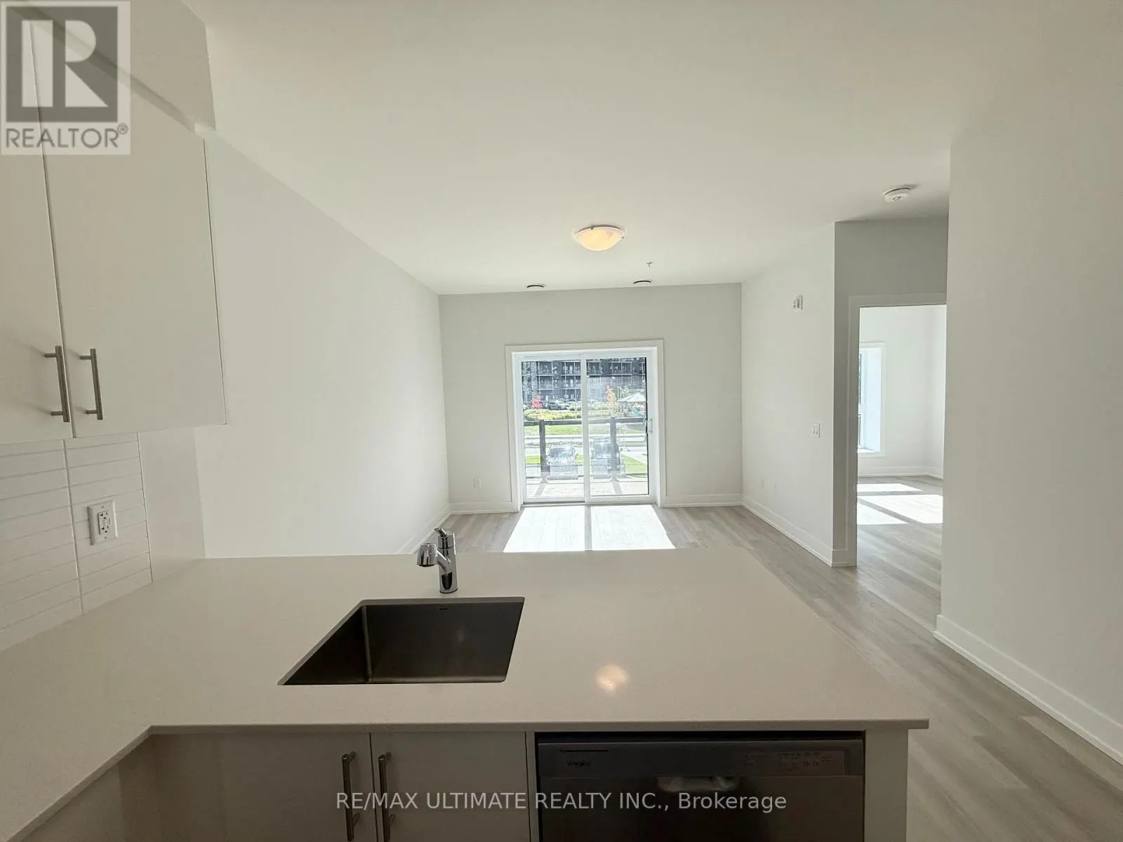 213 - 1100 LACKNER PLACE