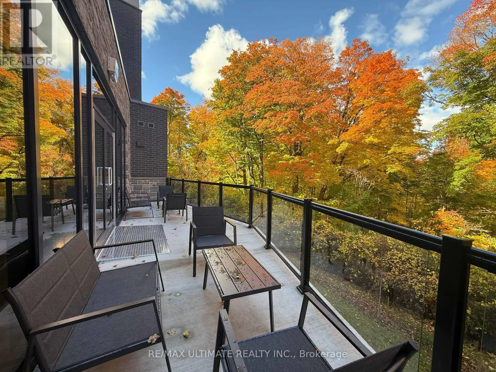 213 - 1100 LACKNER PLACE