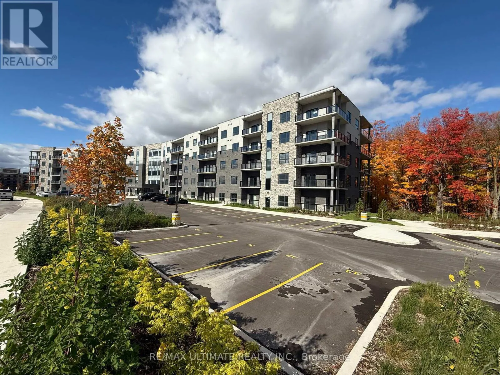 213 - 1100 LACKNER PLACE