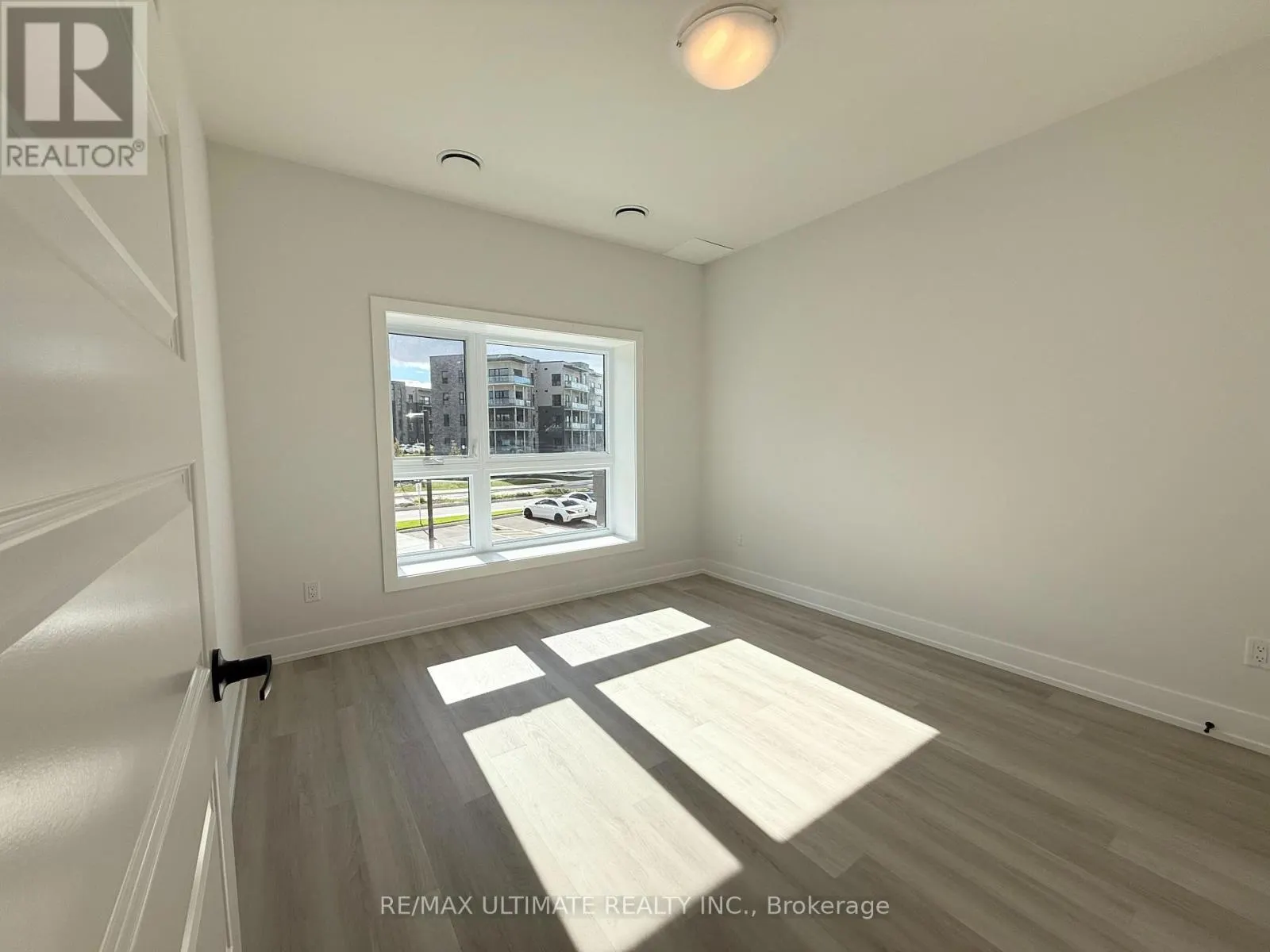 213 - 1100 LACKNER PLACE