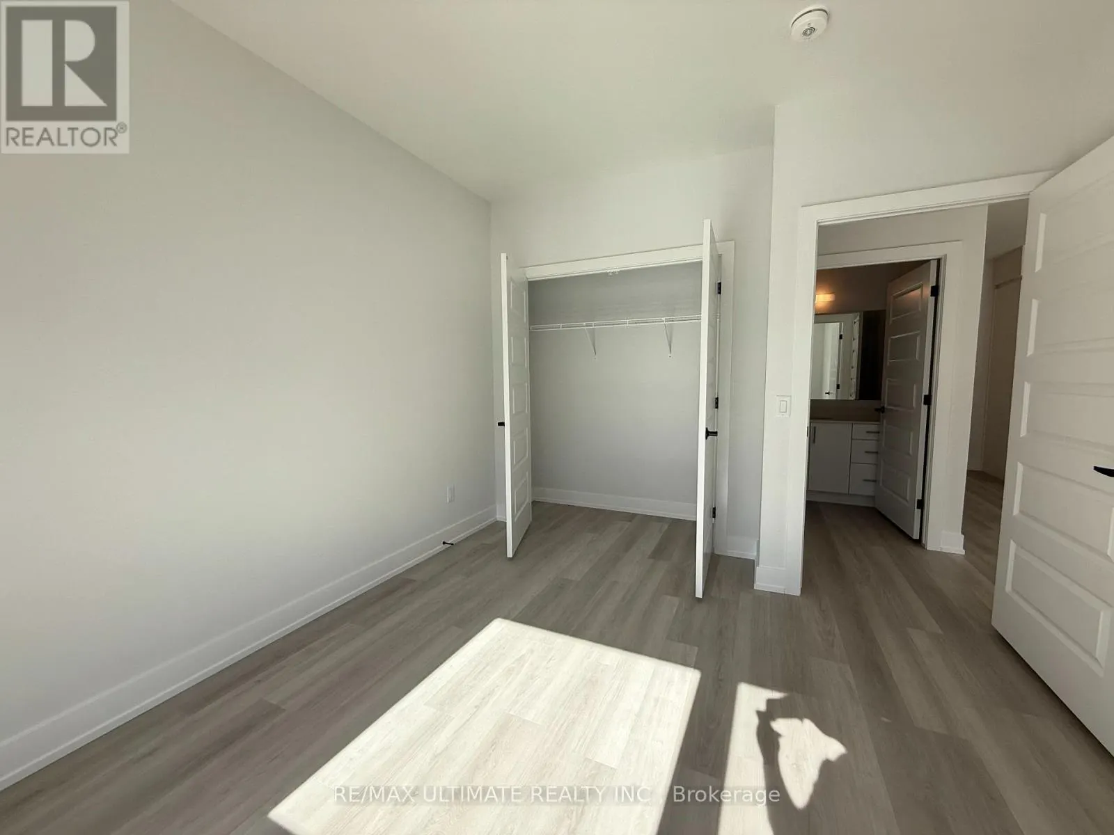 213 - 1100 LACKNER PLACE