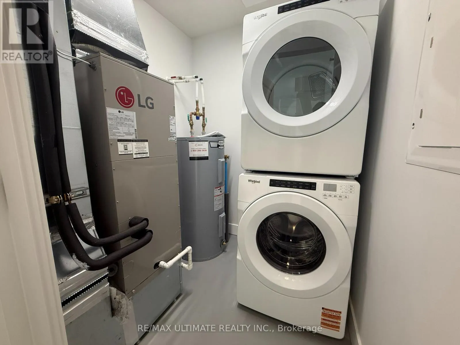 213 - 1100 LACKNER PLACE