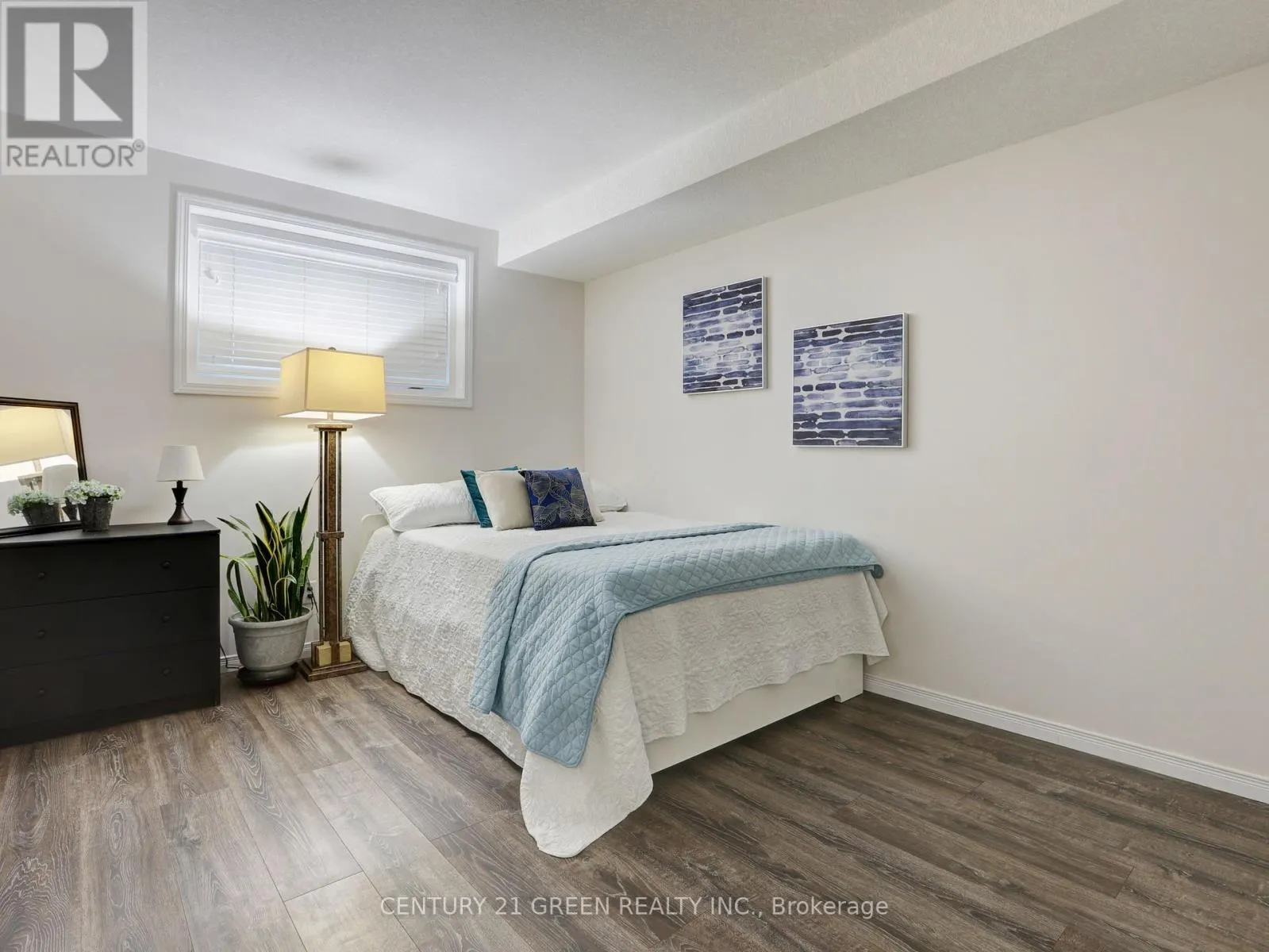 23G - 1989 OTTAWA STREET S