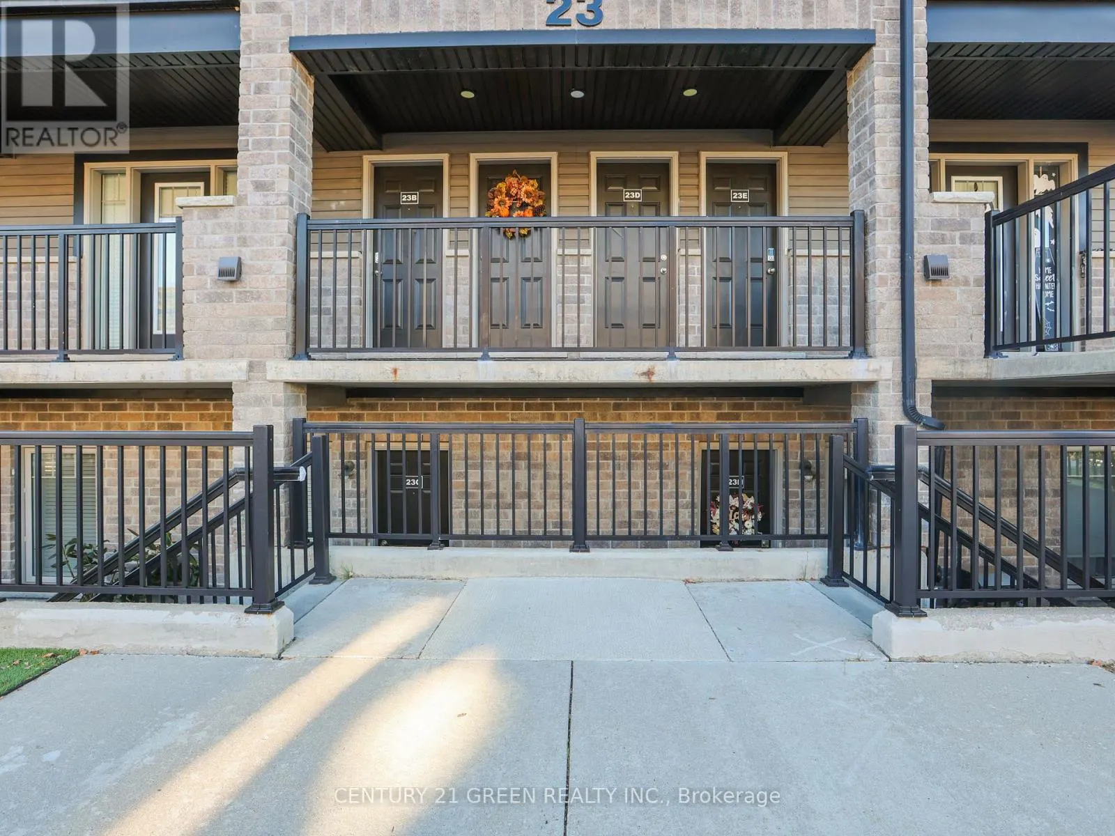 23G - 1989 OTTAWA STREET S