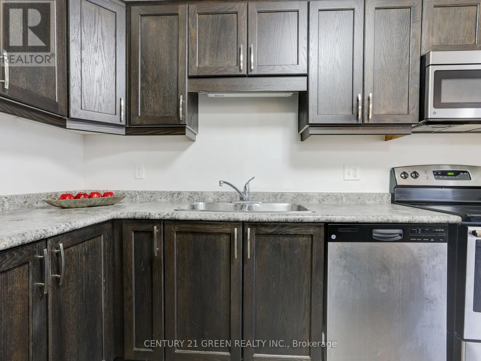 23G - 1989 OTTAWA STREET S