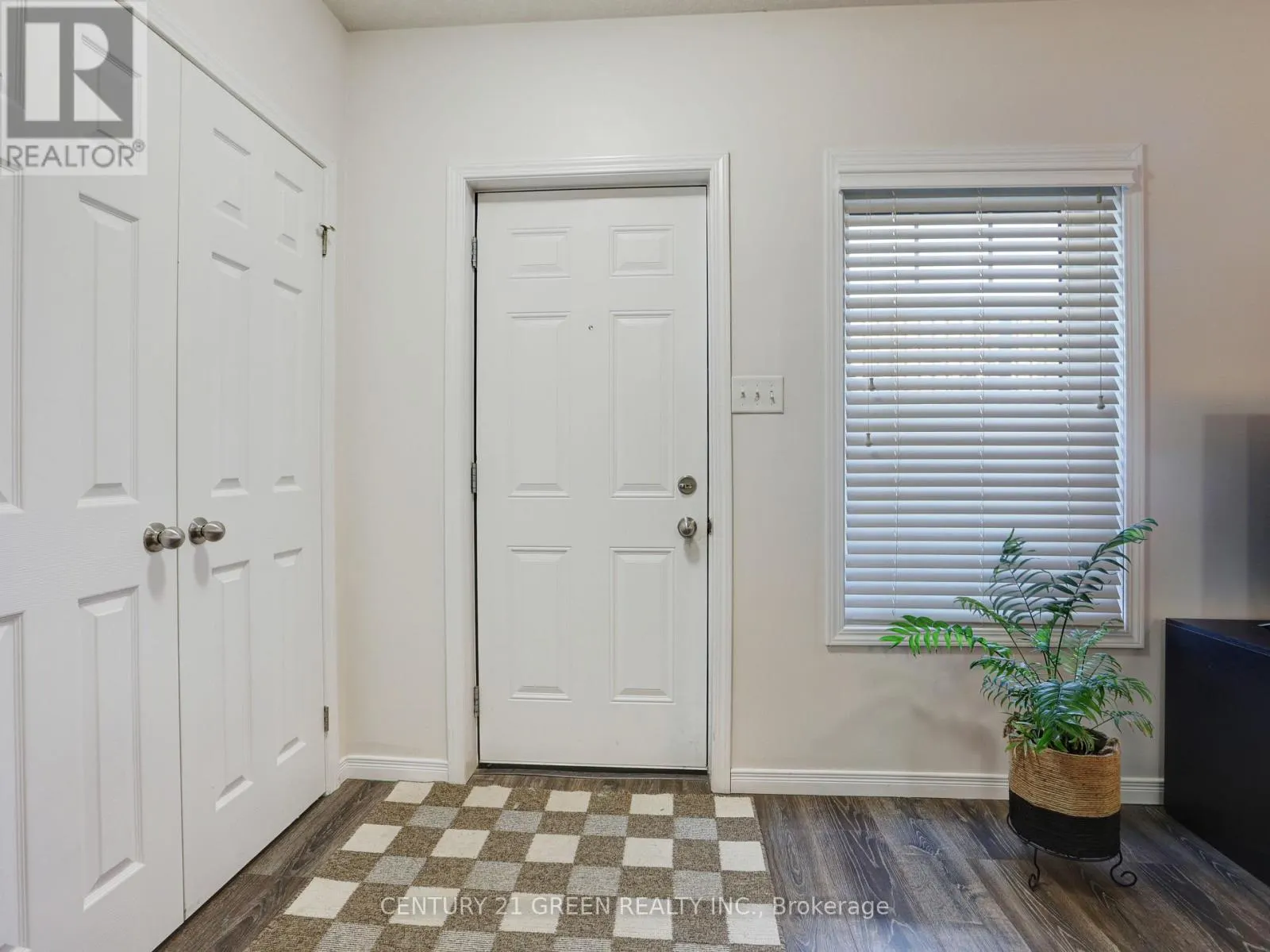 23G - 1989 OTTAWA STREET S