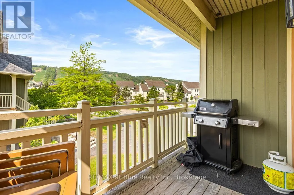 207 - 115 FAIRWAY COURT, #207