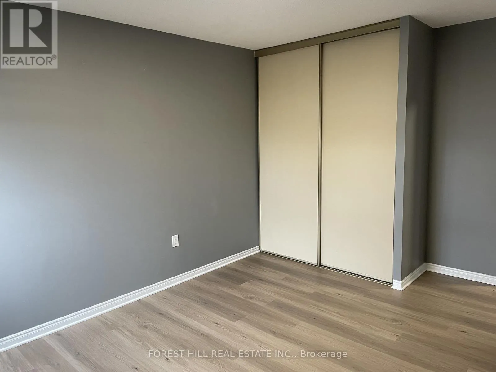 501 - 1600 ADELAIDE STREET N, #501