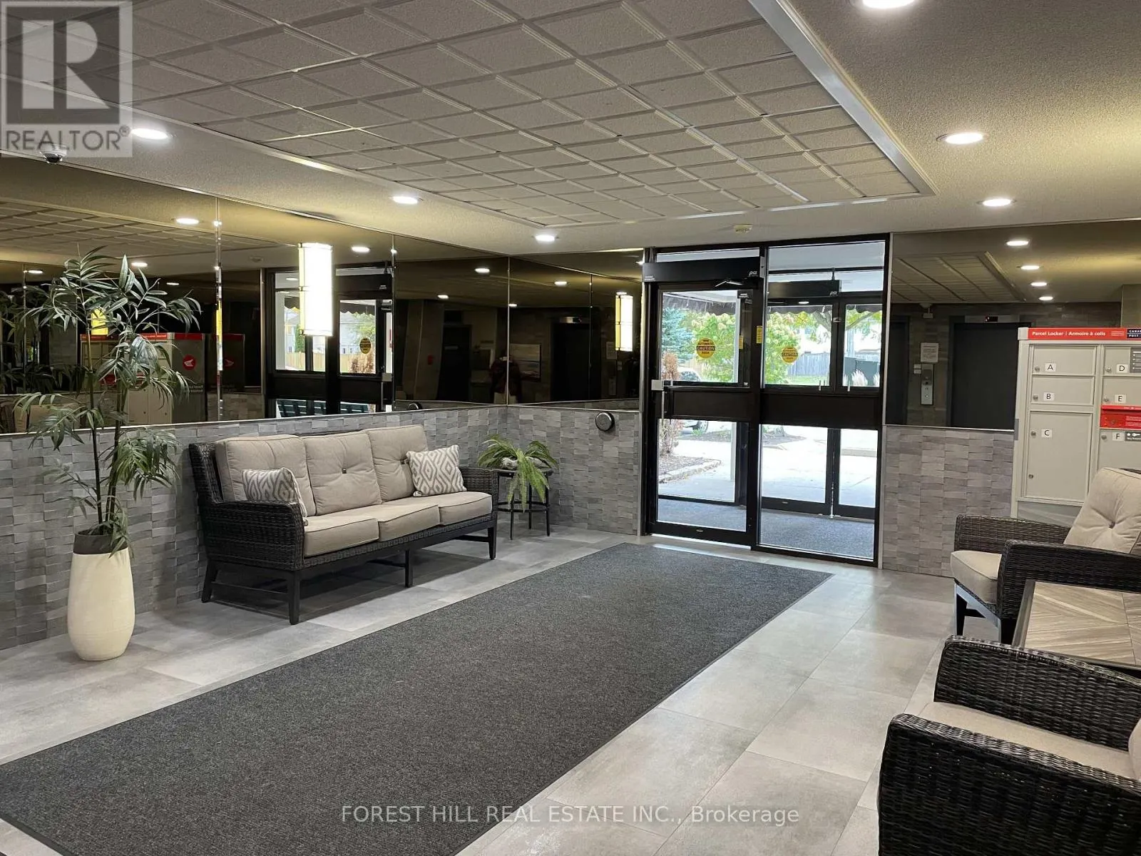 501 - 1600 ADELAIDE STREET N, #501