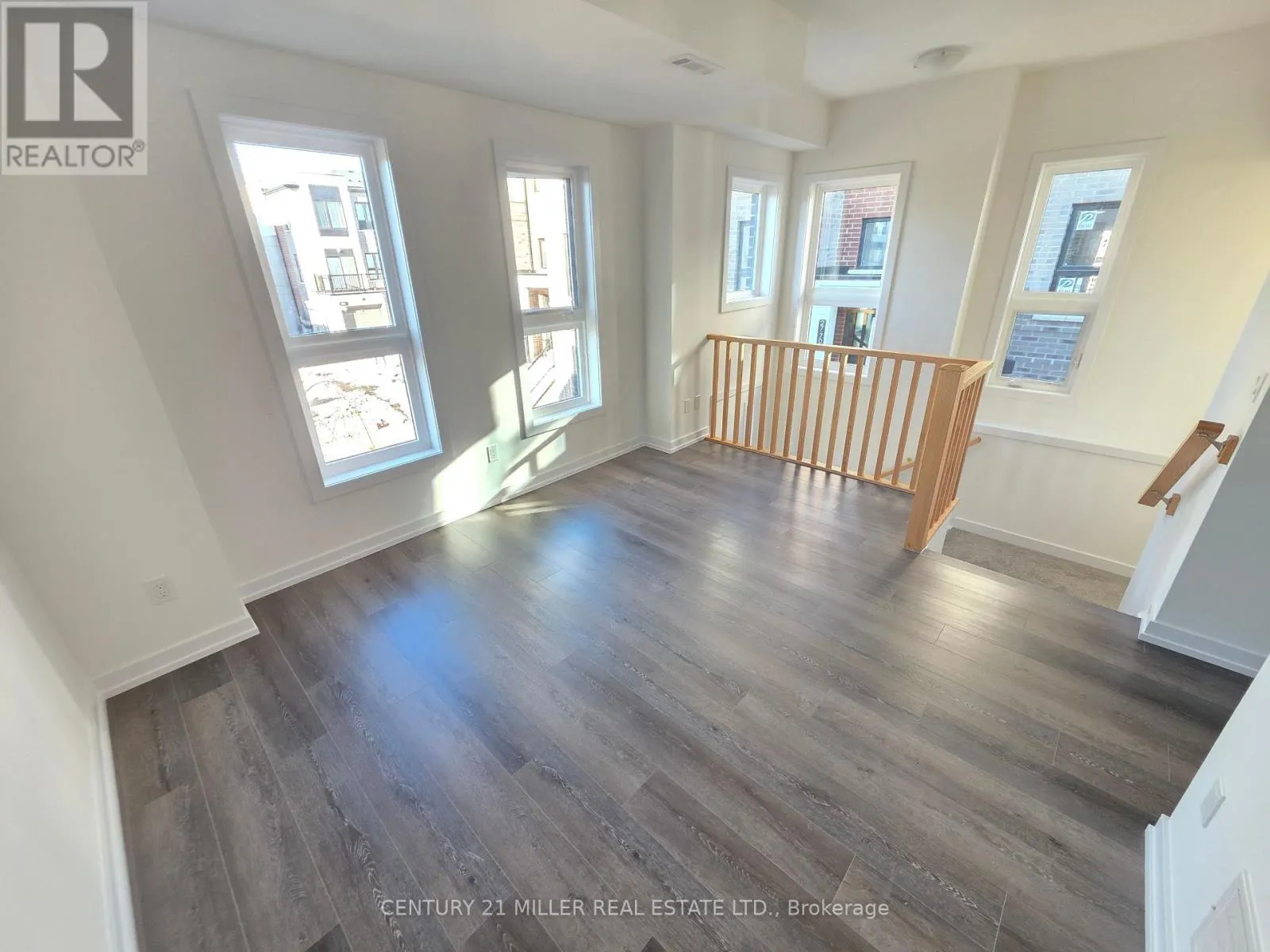 31 - 70 KENESKY DRIVE