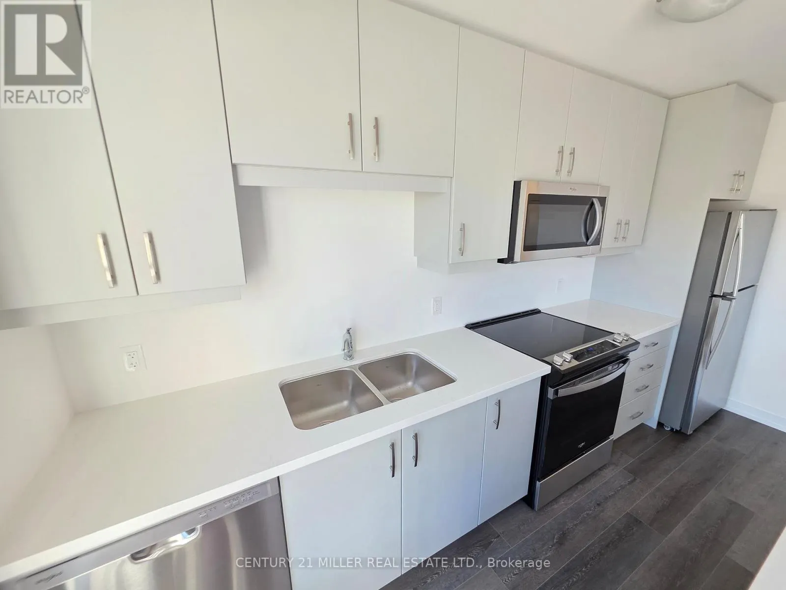 31 - 70 KENESKY DRIVE