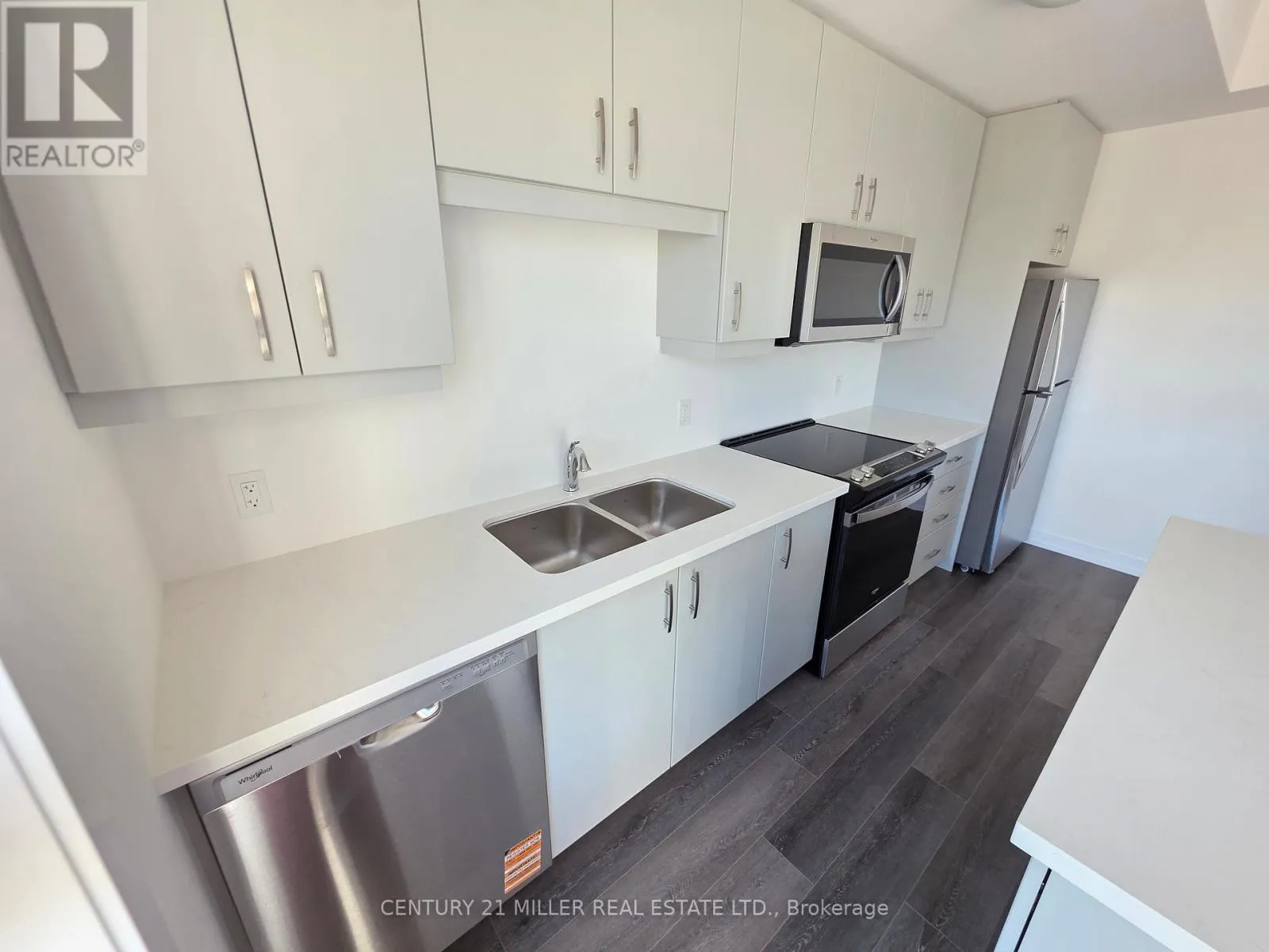 31 - 70 KENESKY DRIVE