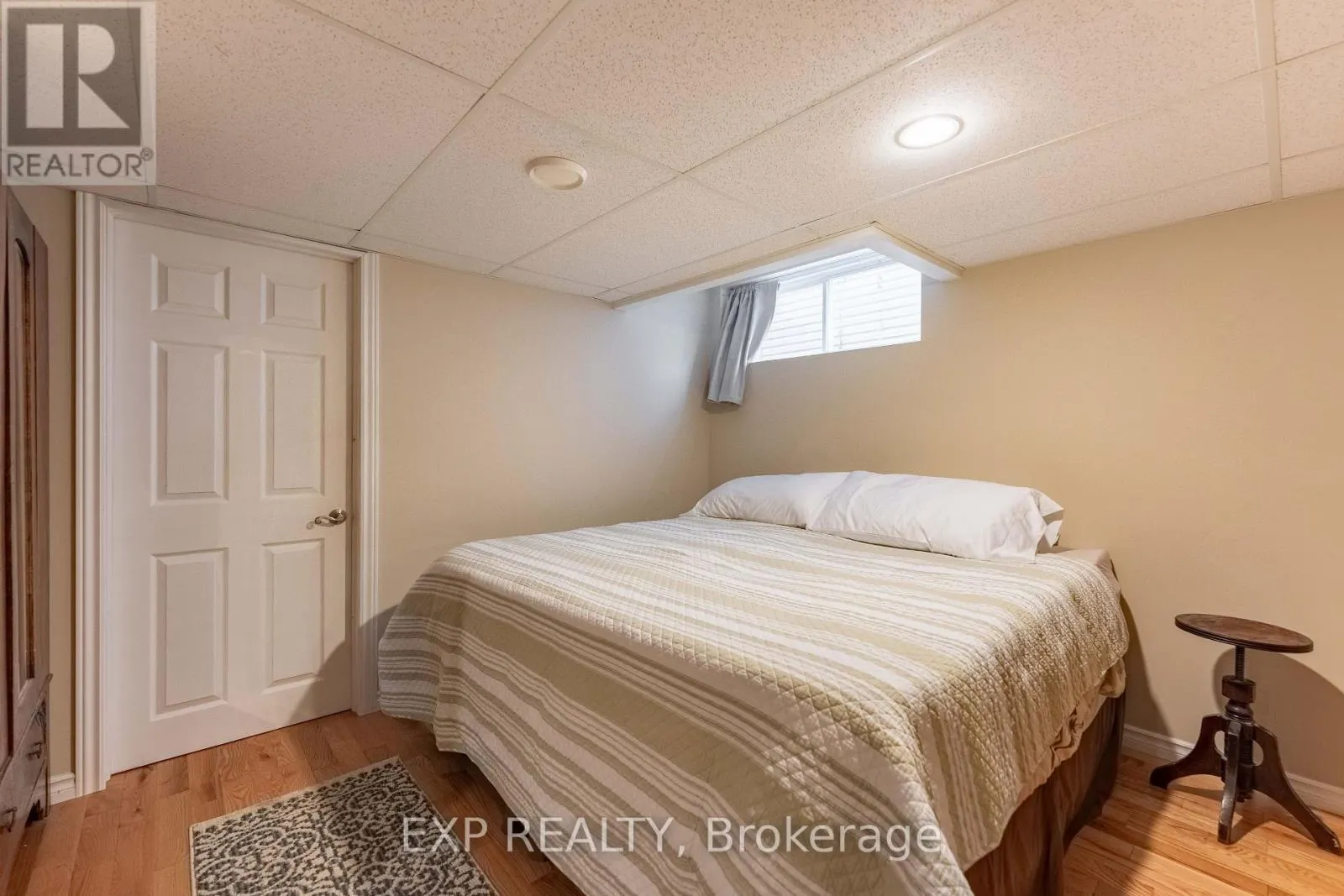 17 OLDE TOWNE AVENUE